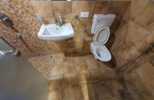 Dumas Apartamento | Homestays at Rajhans BELLIZA Near Airport