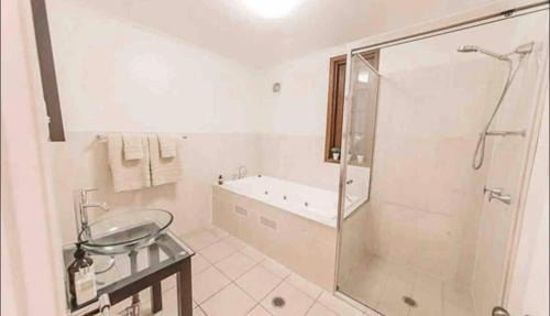 The Range Casa | Homestead on the Range - Sleeps 12