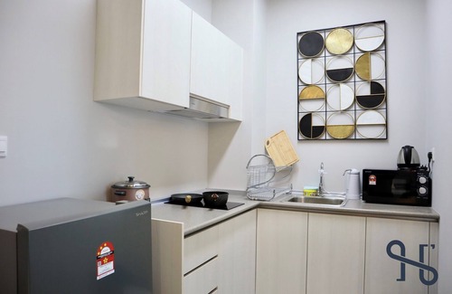 Downtown Kota Kinabalu Hotel | Homesuite' Home at Jesselton Quay