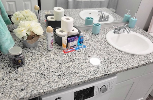 Crabtree Apartamento | HomeSweetHome!1bed1bth w/ den.