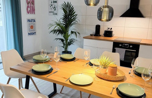 Wiesdorf Casa | HomeVibes | Luxury house 130 sqm | 13 min to Cologne | 2.5 bathrooms & terrace