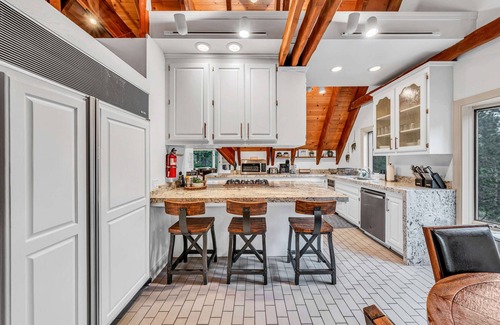 McKinney Estates Casa | Homewood Hideaway | Family Friendly + EV Charger