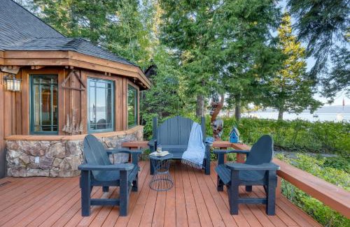 Homewood Casa | Homewood Lakefront by AvantStay Private Beach Lake Access Views