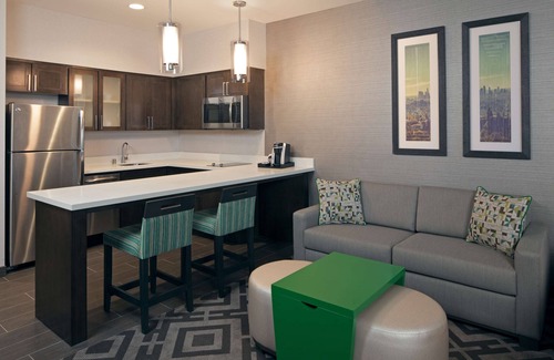 Los Angeles Hotel | Homewood Suites by Hilton Los Angeles International Airport