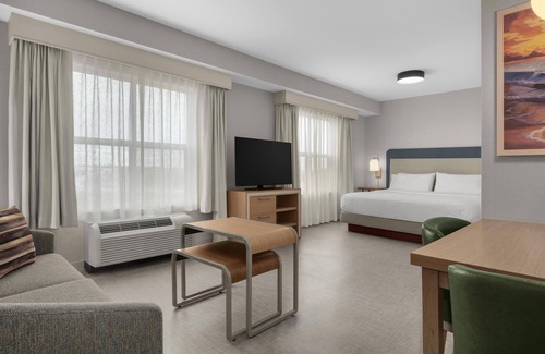 Burlington Hotel | Homewood Suites by Hilton Burlington