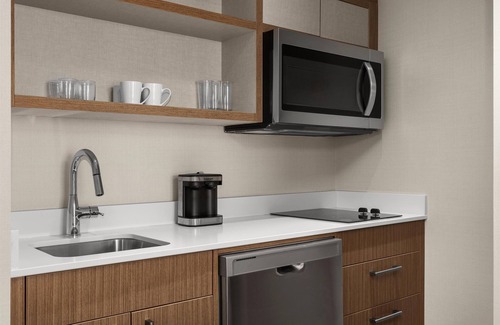 Burlington Hotel | Homewood Suites by Hilton Burlington