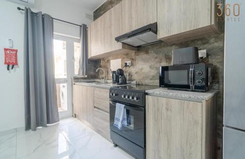 Tarxien Apartamento | Homey 1BR Apartment in Tarxien with Sofa Bed & AC