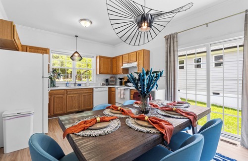 Northwest Raleigh Casa | Homey 3bd - BBQ & Backyard - Close to downtown