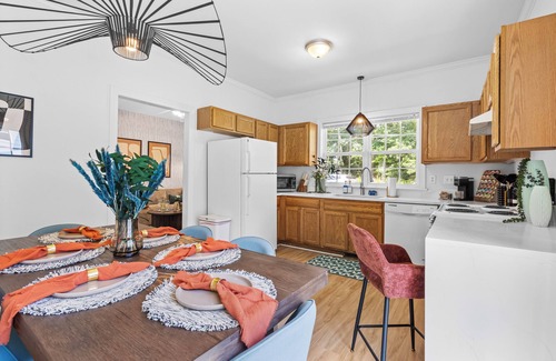 Northwest Raleigh Casa | Homey 3bd - BBQ & Backyard - Close to downtown