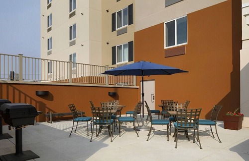 Yorkshire Casa | Homey and Convenient Suite! W/ BBQ Facilities
