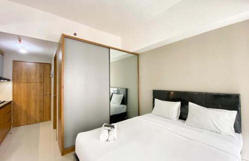 Duren Sawit Apartamento | Homey and Cozy Stay Studio Gateway Park LRT City Jatibening Apartment By Travelio