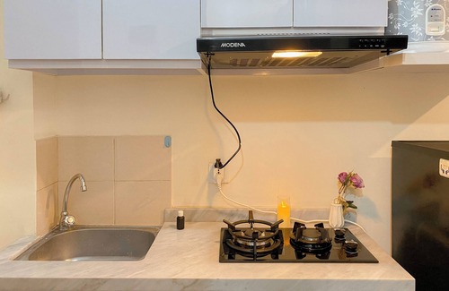 Kayu Putih Apartamento | Homey And Good Place Studio At Tifolia Apartment