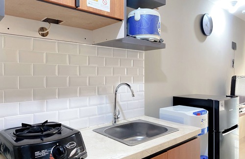 Duren Sawit Apartamento | Homey and Minimalist Studio LRT City Jatibening Apartment