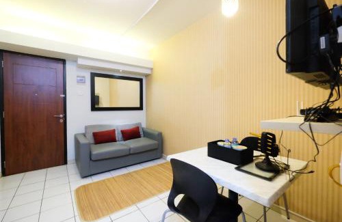 Kebagusan Apartamento | Homey and Simply 2BR Kebagusan City Apartment By Travelio