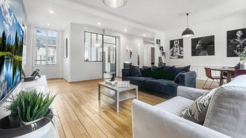 Annemasse Apartamento | HOMEY AWESOME - Proche Gare et Tram - Centre-ville - Balcon privé - Wifi gratuit