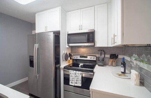 Marietta Casa | Homey Bungalow Convenient to Marietta and I-75!