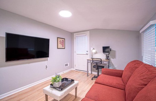 Marietta Casa | Homey Bungalow Convenient to Marietta and I-75!