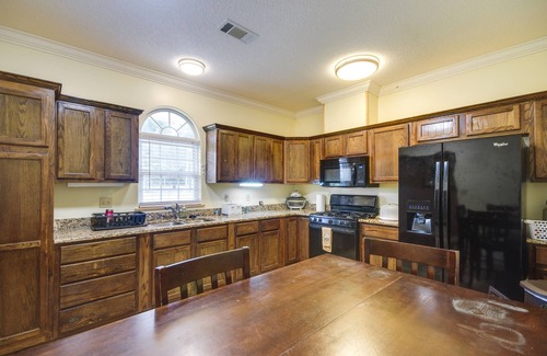 Greenwood Casa | Homey Greenwood Getaway w/ Patio & Backyard