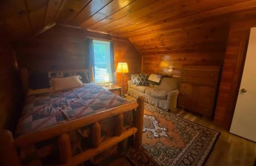 Roscommon County Casa | Homey Houghton Haven