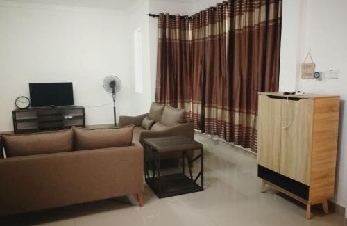 Miri Casa | HomezStay Airport Miri