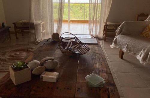 Pyrgos Apartamento | homonatura. sense of native living.