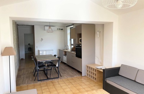 Homps Casa | CASA DE PUEBLO DE HOMPS