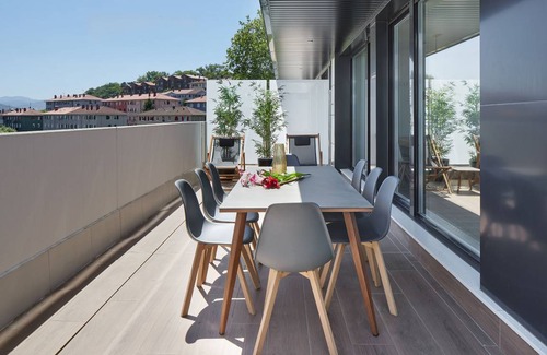 San Sebastian Centro Apartamento | Hondalea by FeelFree Rentals