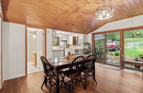 Honeoye Cabaña | Honeoye Cottage | 50' Lakefront | Dock | FLX