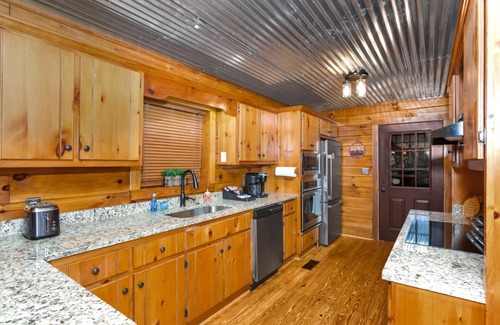 Guntersville Cabina | Honey Bear Lane - Log Cabin - Lake Guntersville, AL - Near Sunset Beach