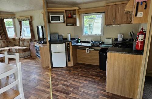 Selkirk Casa | Honey Cottage Caravan Park