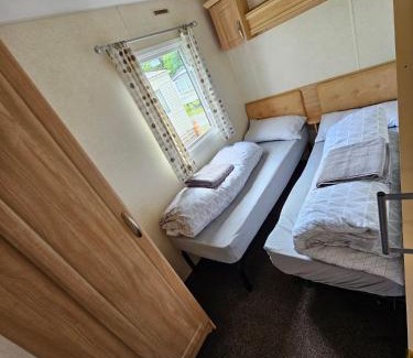 Selkirk Casa | Honey Cottage Caravan Park
