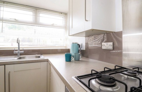 High Bentham Cabaña | HONEY POT COTTAGE, pet friendly, with a garden in High Bentham