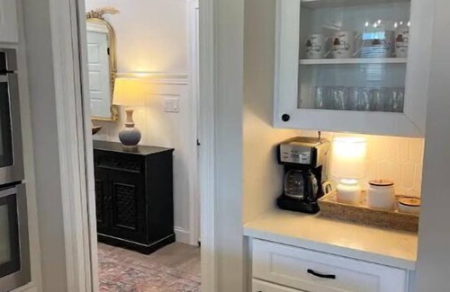 Cade Casa | Honeycomb Broussard