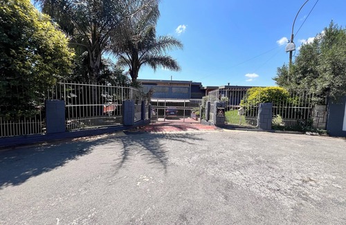 Greater Johannesburg Metropolitan Area Apartamento | EspañolHoneyhills Excellence Resort G