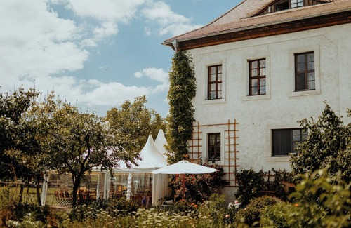 Oppurg Apartamento | Honeymoon suite with fireplace, private sauna and wellness garden with pool