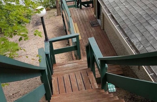 Lake Ozark Casa | Honeysuckle-bachelor/bachelorette parties welcome!