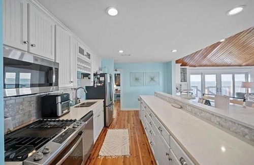 Royal Lagoons Casa | Honeysuckle Blue with Golf Cart!