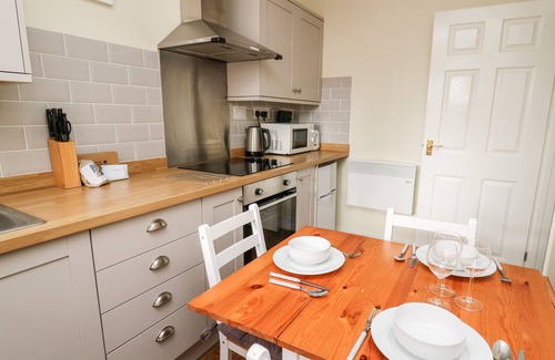 Crossgates Cabaña | Honeysuckle Cottage