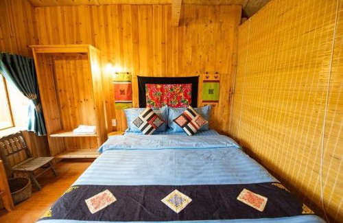 Quan Ba Casa | Hong Thu Homestay & Bungalow