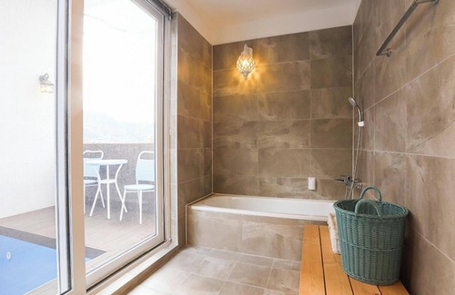 Seo Casa | Hongcheon Pool Villa Bjork Pension