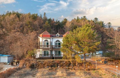Seo Casa | Hongcheon Vivaldi Castle