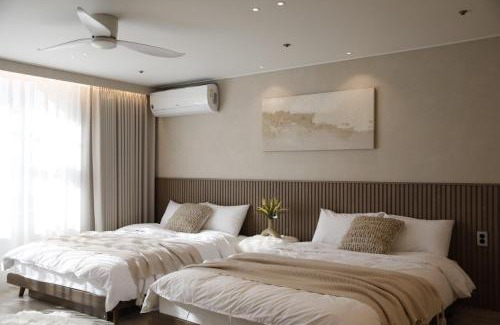Mapo Apartamento | Hongdae St10, wide,bright & stylish house