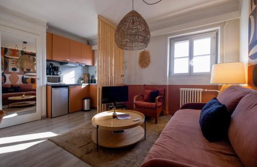 2nd Arrondissement Apartamento | HONORÊ SUITE CASAMANCE
