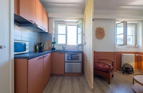 2nd Arrondissement Apartamento | HONORÊ SUITE CASAMANCE