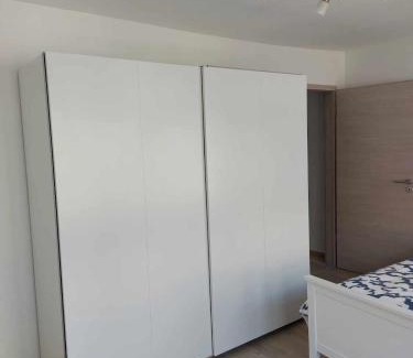Esneux Casa | Hony is good