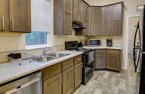 Hoodsport Casa | Hoodsport Vacation Rental with Private Lake Access!