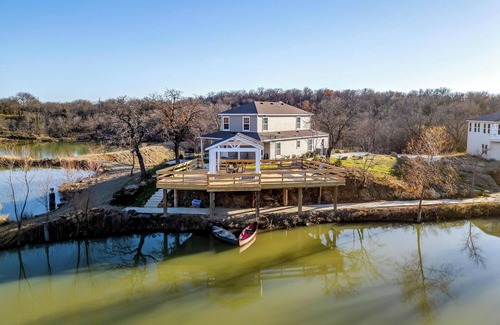 Chico Casa | Hook, Hike & Hang Trails + Fishing Ready