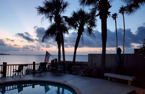 Bay Area Casa | Hook Wine Sinker Waterfront Paradise On Oso Bay Pool, near beach Corpus Christi