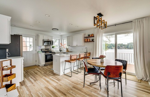 Thompson Casa | Hooked on Nature: Waterfront Thompson Retreat