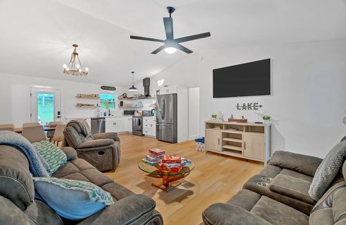 Jacksboro Casa | Hooked on Norris-NEWLY Renovated House w/ Lakeview